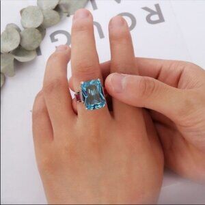 New Women’s Men Yellow Gold Plated Aquamarine Ring